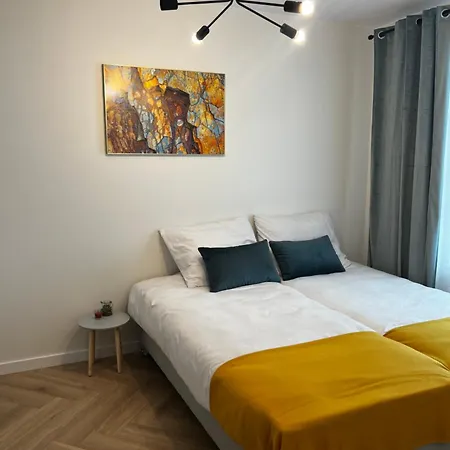 Szmaragdowy. * Siedlce