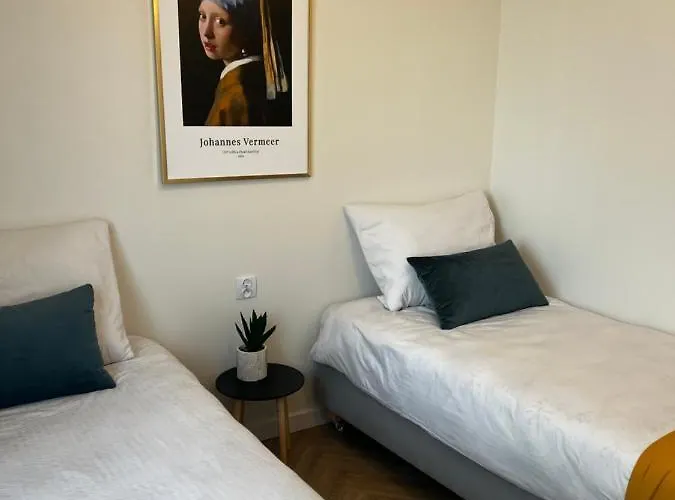 Szmaragdowy. * Siedlce